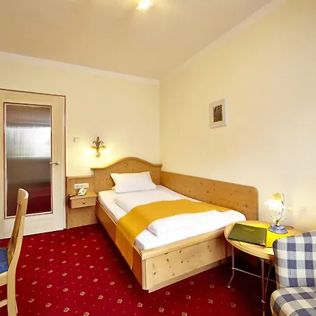 Alpenhotel Rieger Миттенвальд